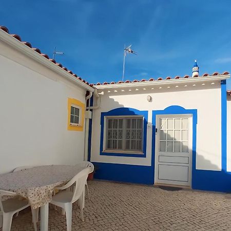 A Casa Dos Avos Villa Pêra Екстериор снимка